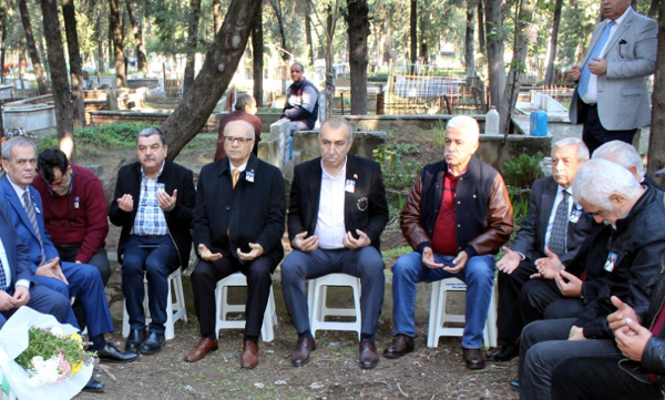 Gümüşdamla kabri başında anıldı