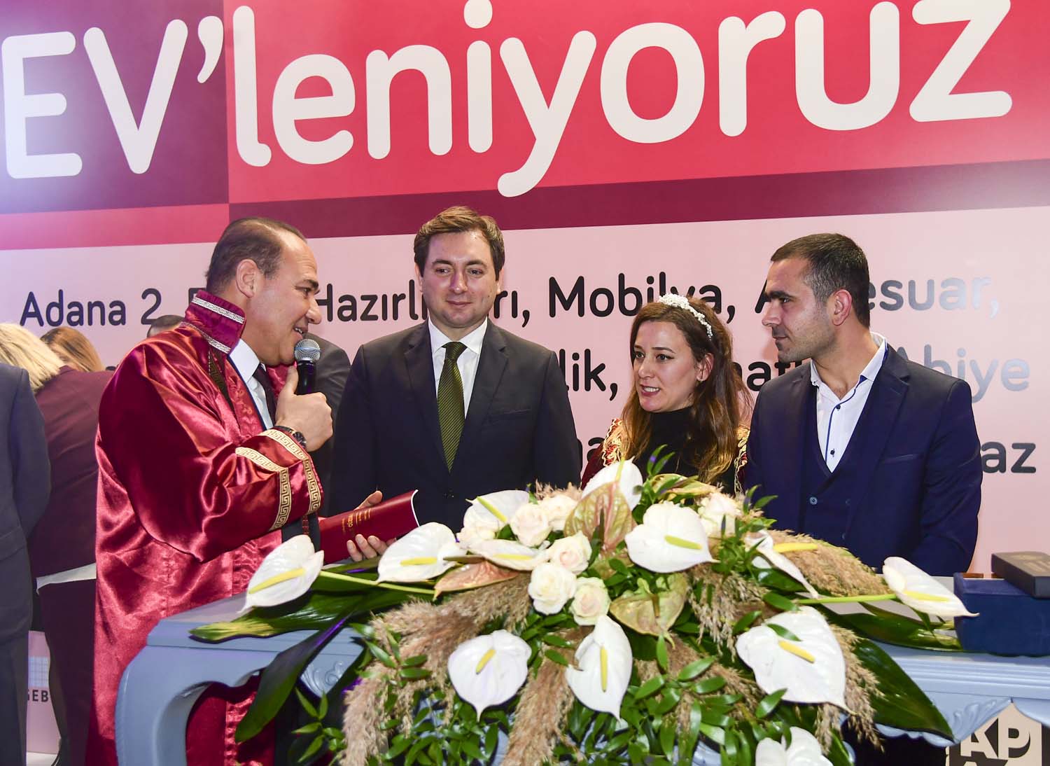 Başkan Sözlü fuarda nikah kıydı