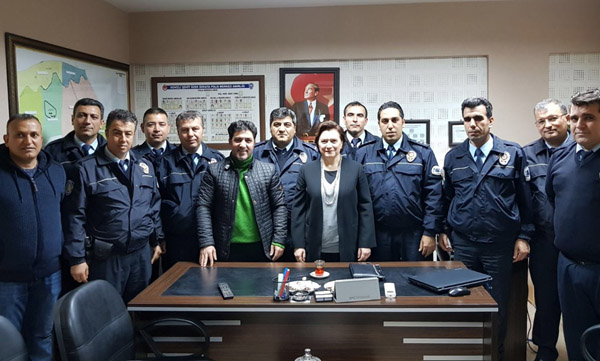 Milletvekili Sarı'dan yılbaşı gecesi seri ziyaretler