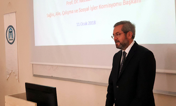 Ünüvar: “Sağlık çalışanlarına çok önemli görevler düşüyor”