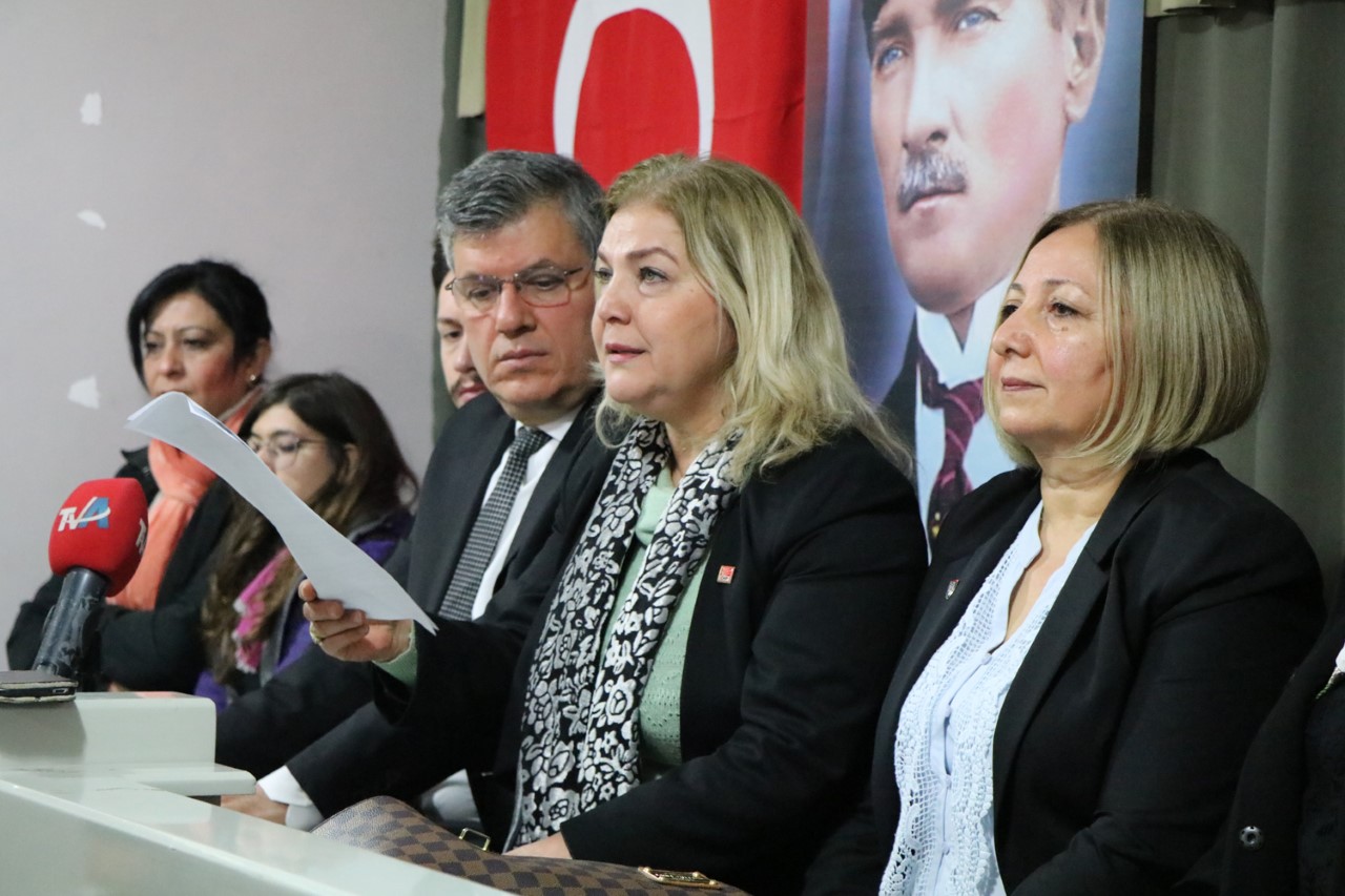 CHP’li kadınlardan sert tepki