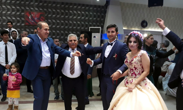 Gümüşdamla ve Kurt aileleri dünür oldu