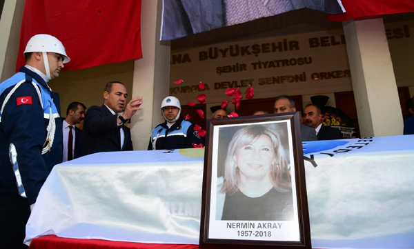 Nermin Akray son yolculuğuna uğurlandı