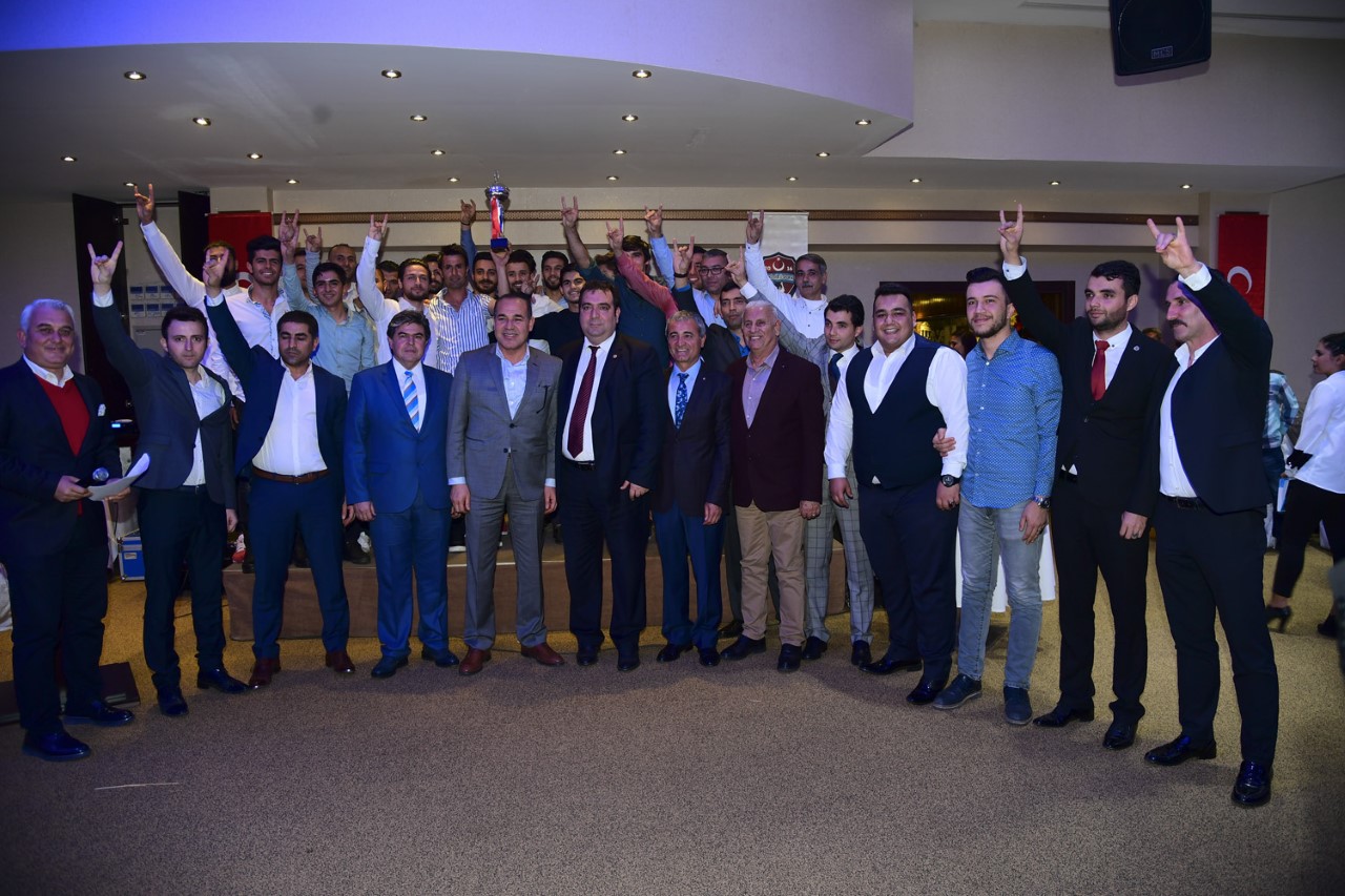 Ülkügücü Spor zaferini kutladı