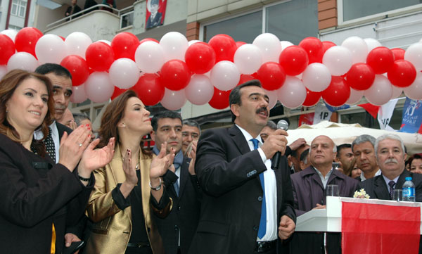 Çetin: Çukurovayı kültür sanat kenti yapacağız