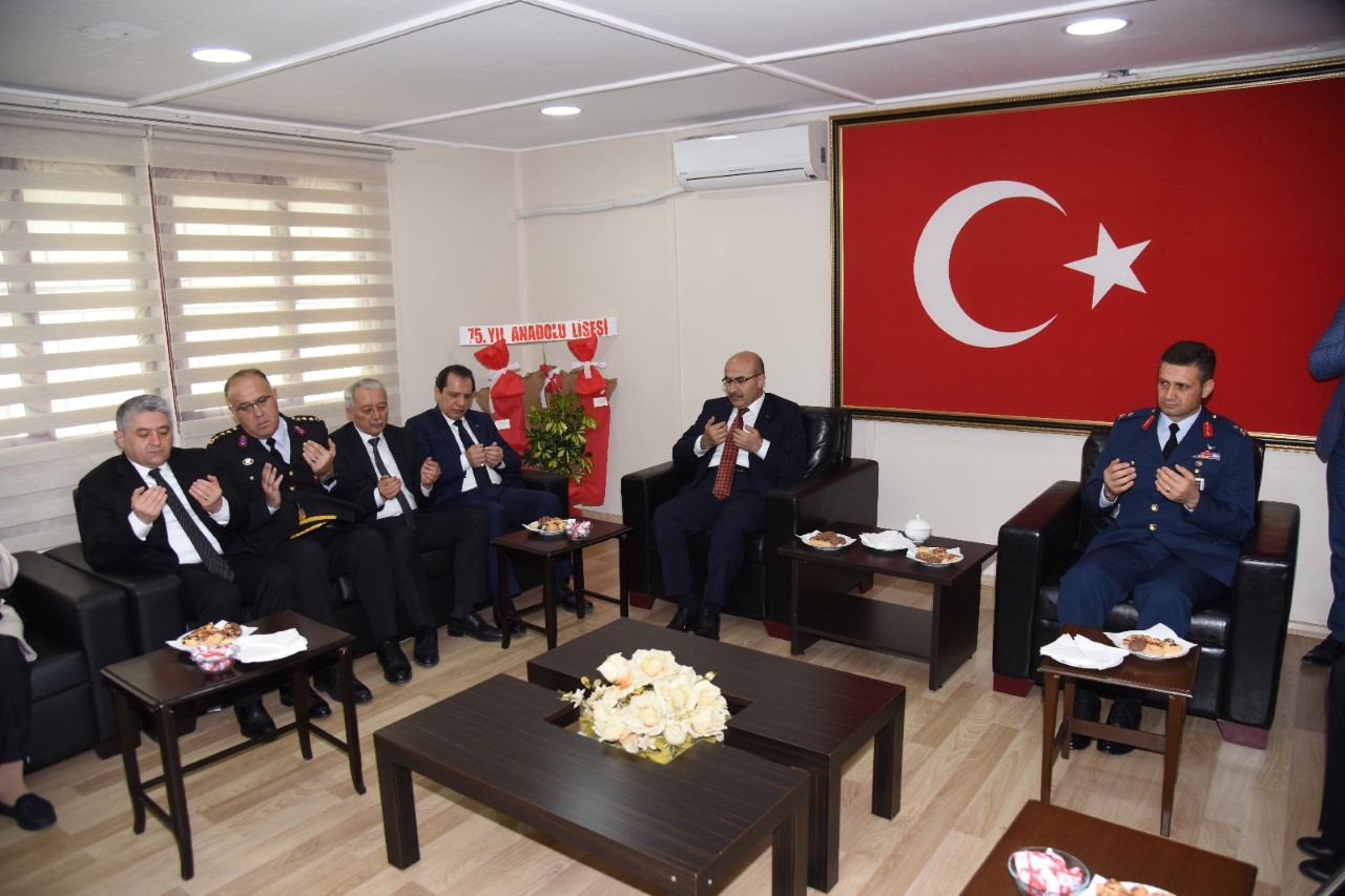 Demirtaş'an Şehit Aileleri ve Gaziler Derneği'ne ziyaret