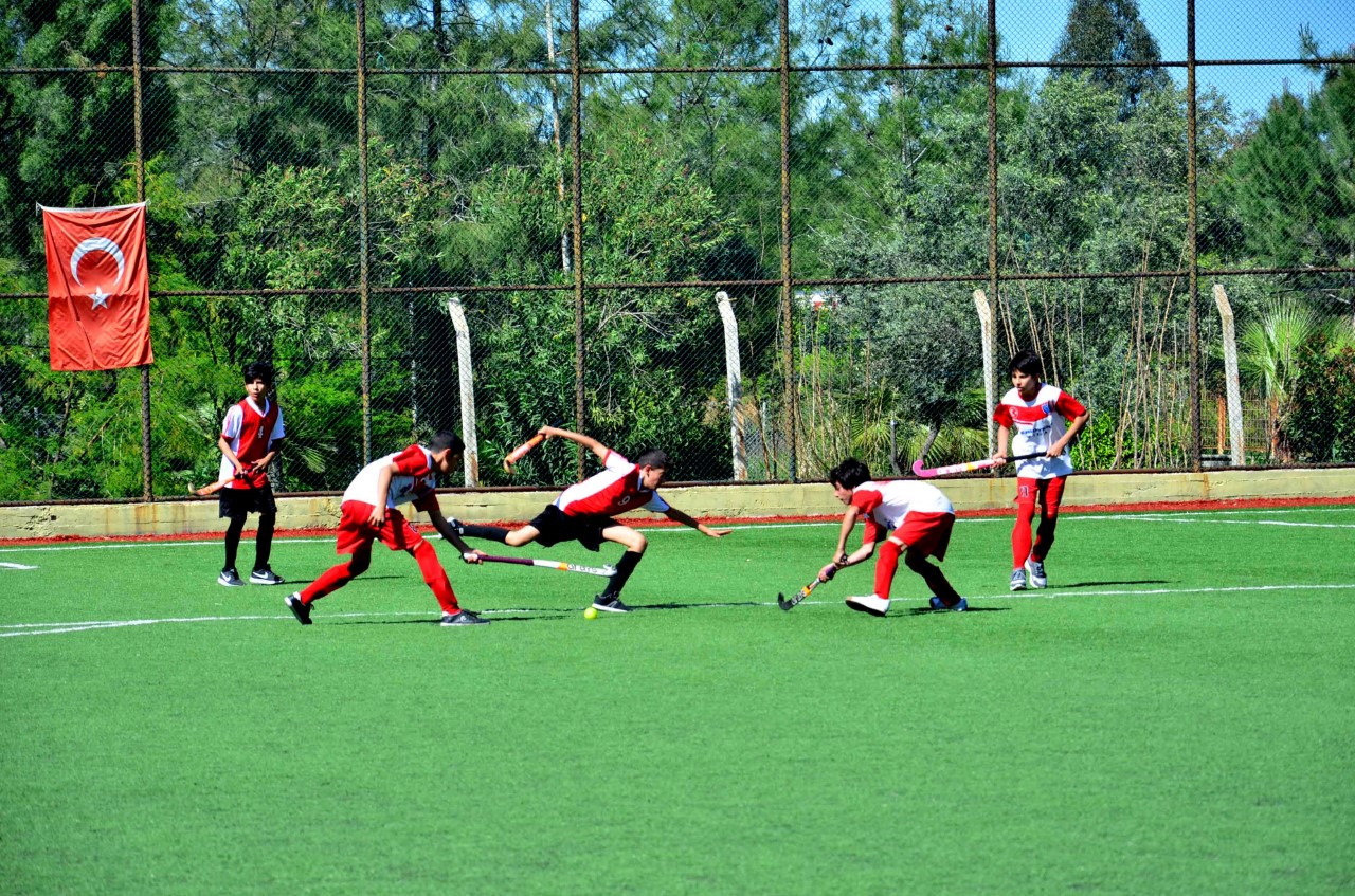 Adana’da Okullar arası Hokey İl Birinciliği tamamlandı