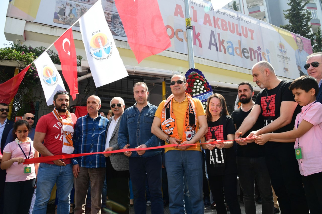 Başkan Sözlü, Adana’ya çocuk akademisi kazandırdı
