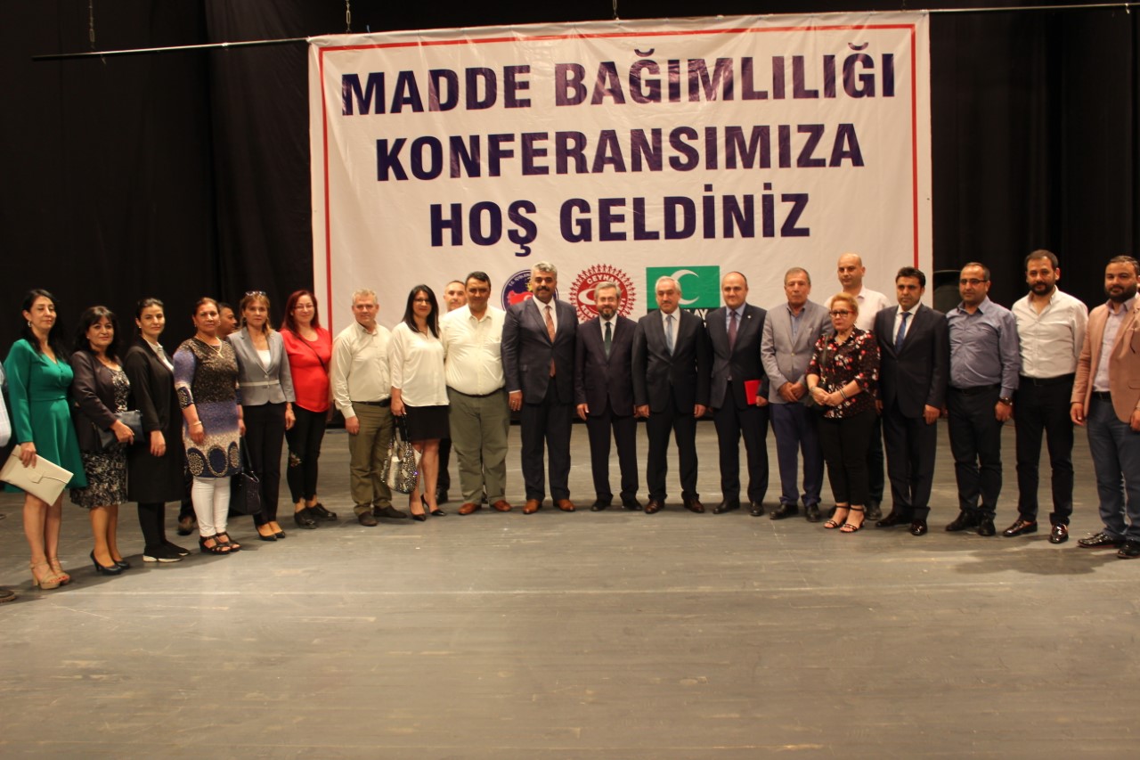 Ünüvar’dan Ceyhanlı gençlere “Madde Bağımlılığı” konferansı