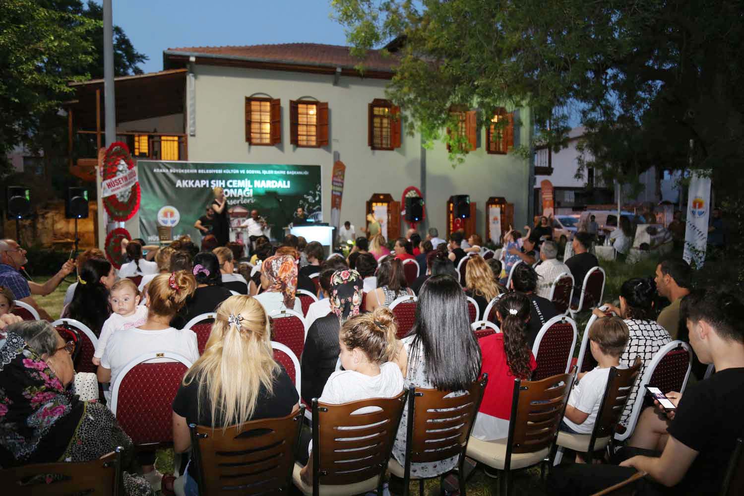 Tarihi konaklarda coşkulu konserler