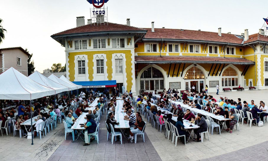 Adana’da Ramazan coşkusu başladı