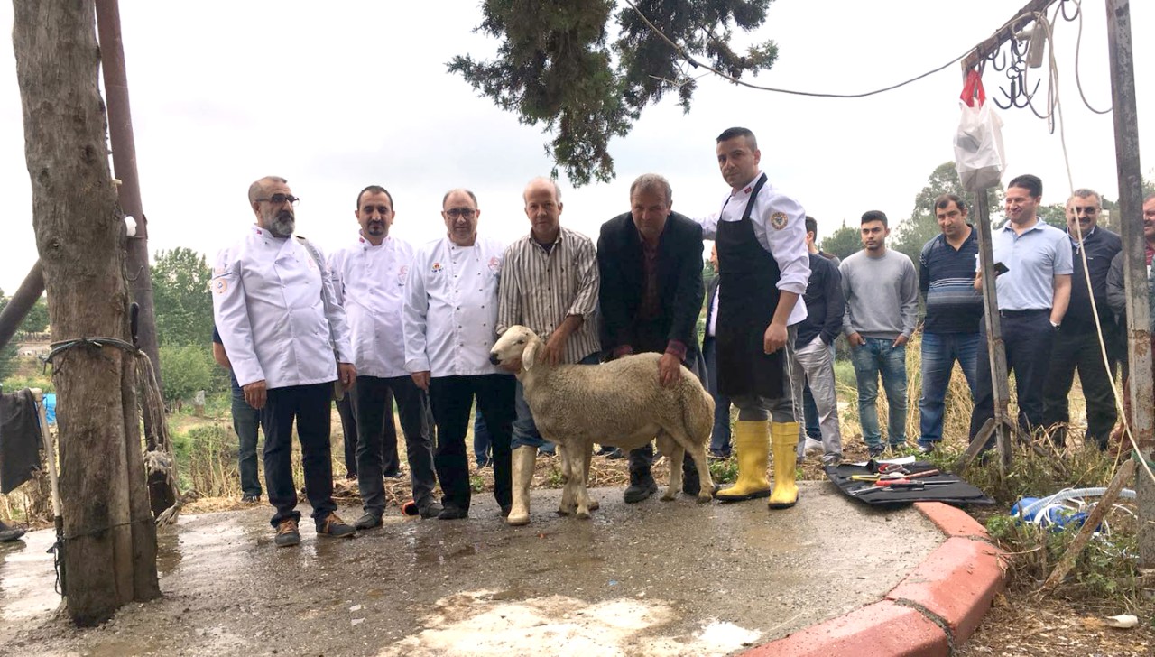 Sarıçam Belediyesi’nde Kasaplık Kursu Eğitimi tamamlandı