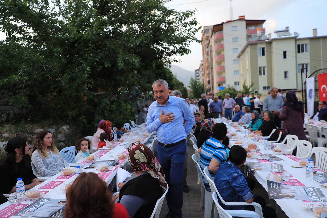 Seyhan’ın iftar sofrası Pozantı’da kuruldu