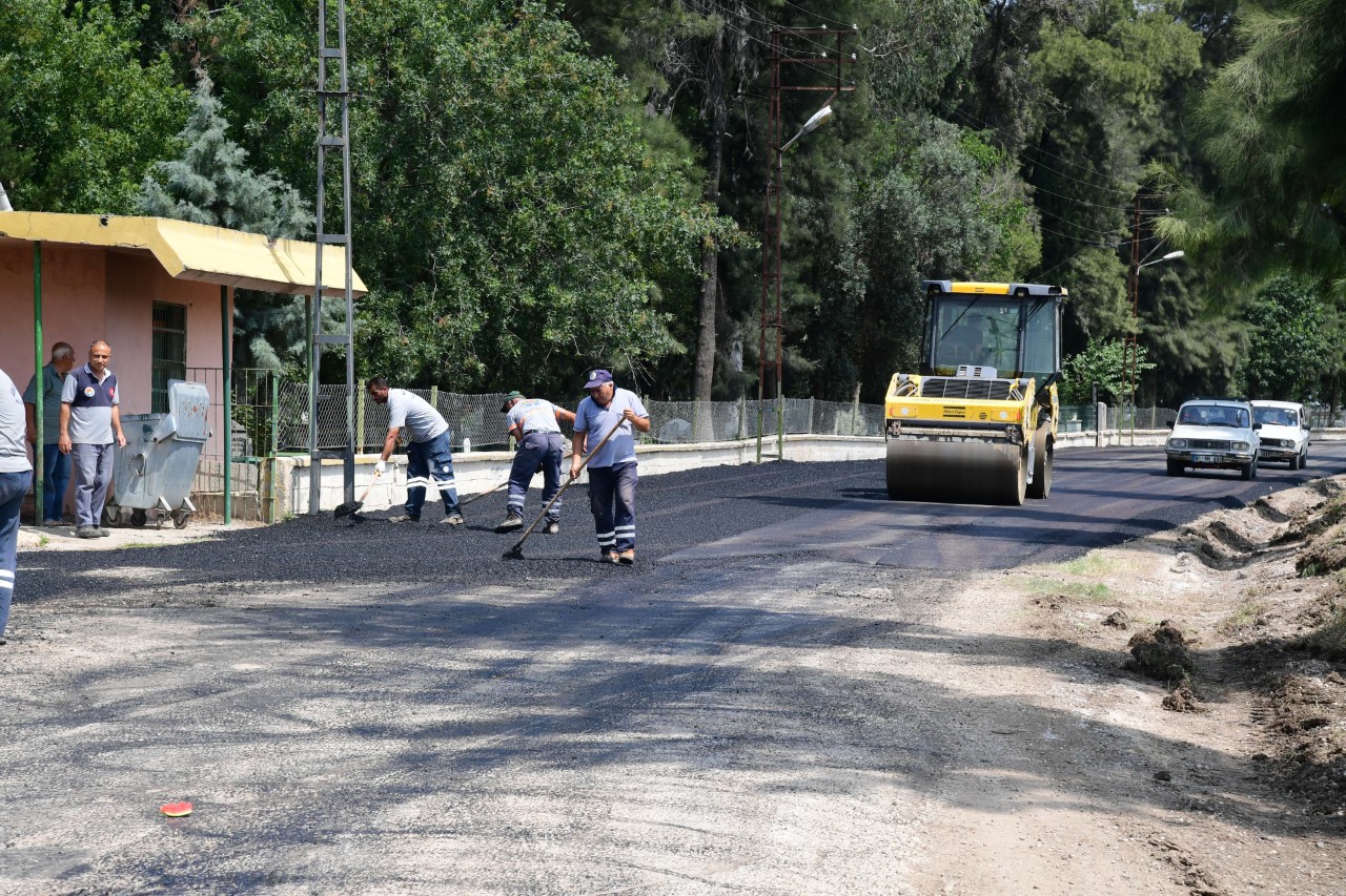 Adana’nın bulvar ve caddeleri otoyol standartlarında