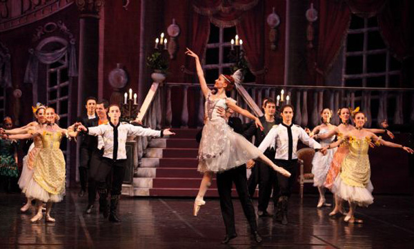 OPERA VE BALEYE İLGİ ARTTI