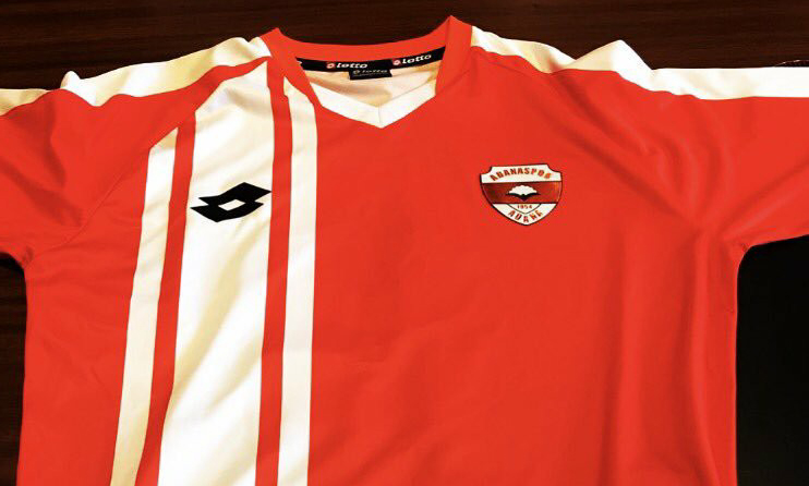 Adanaspor'dan taraftara NOSTALJİ FORMASI