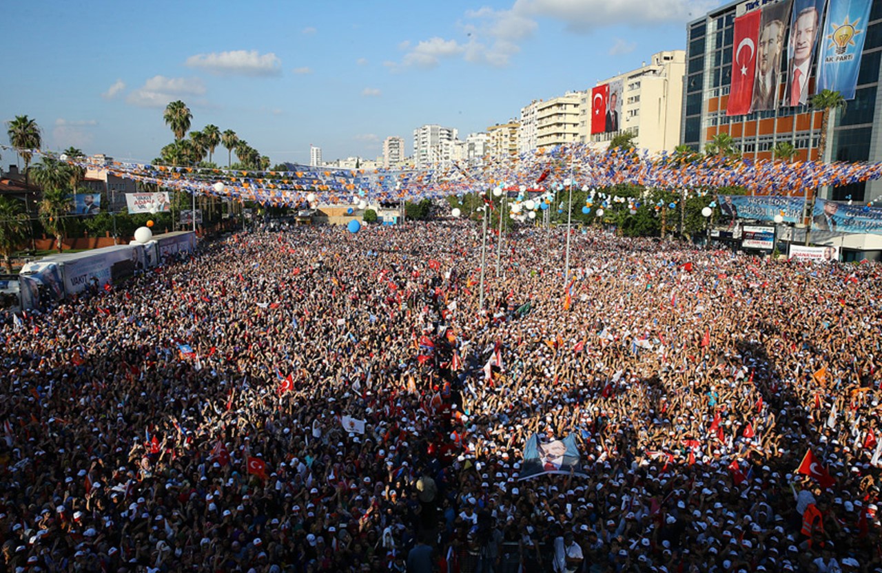 Yeni, “Meydanın coşkusu 24 Haziran'ın habercisiydi