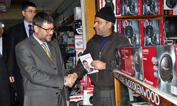 Çalışkan esnafla buluştu: AVMler esnafı mağdur etmemeli
