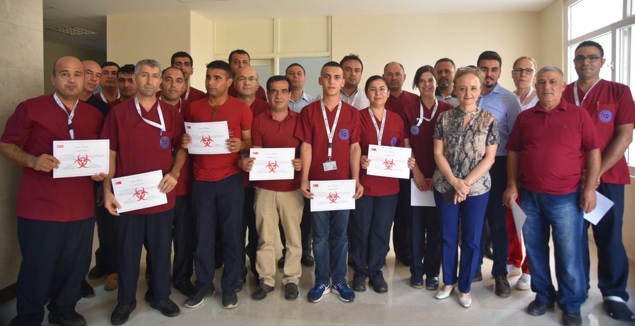Balcalı'da başarılı personele sertifika