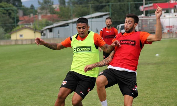 Kaplan form tutuyor
