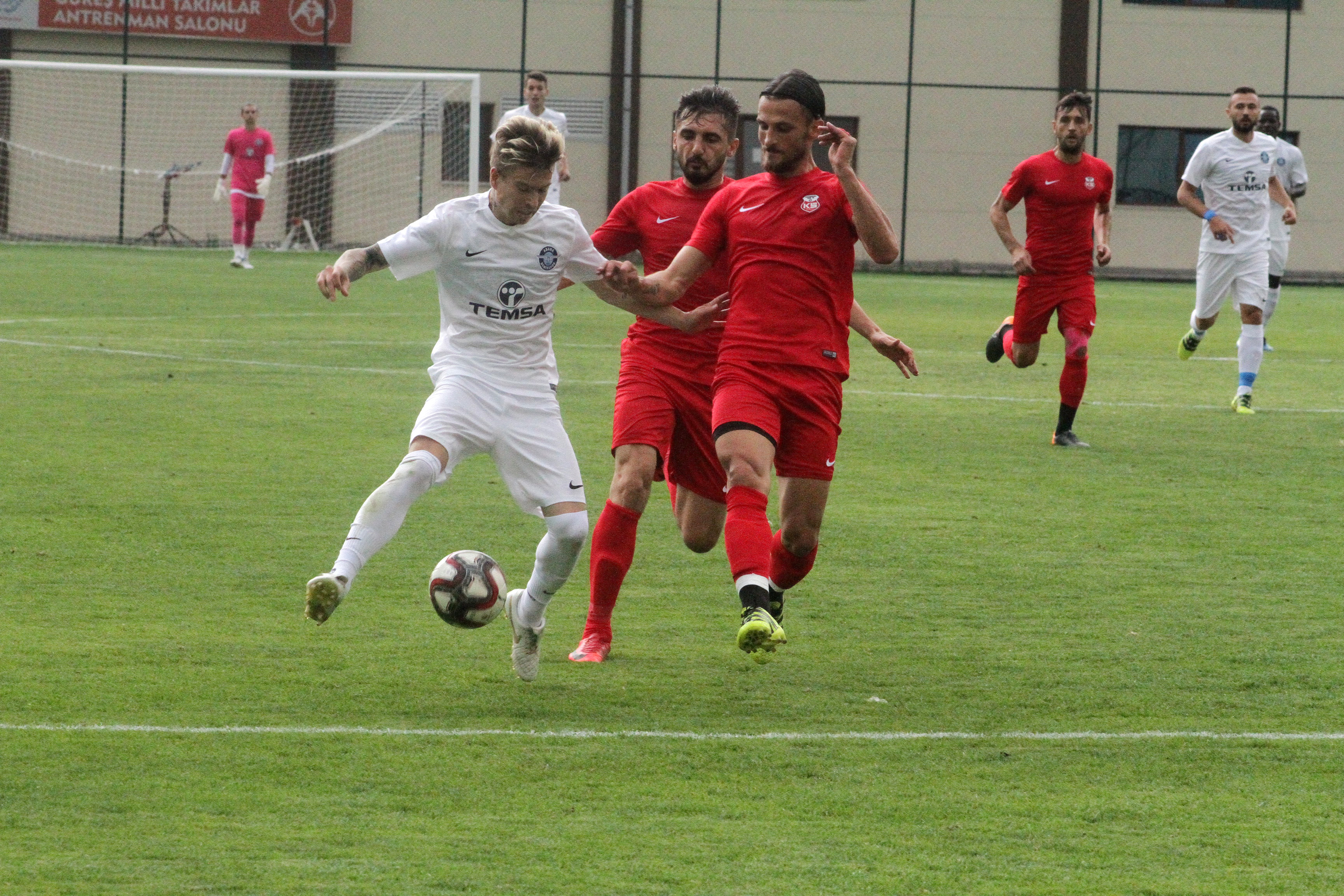 Şimşek hazırlık maçında galip