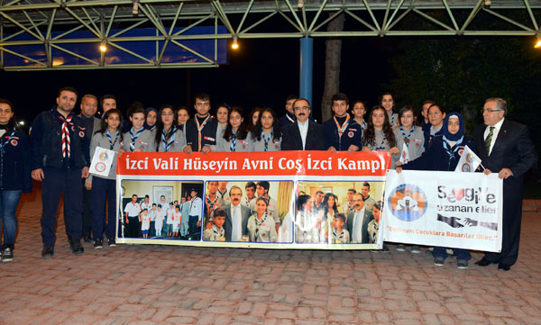 Vali Coş'a sürpriz karşılama‏