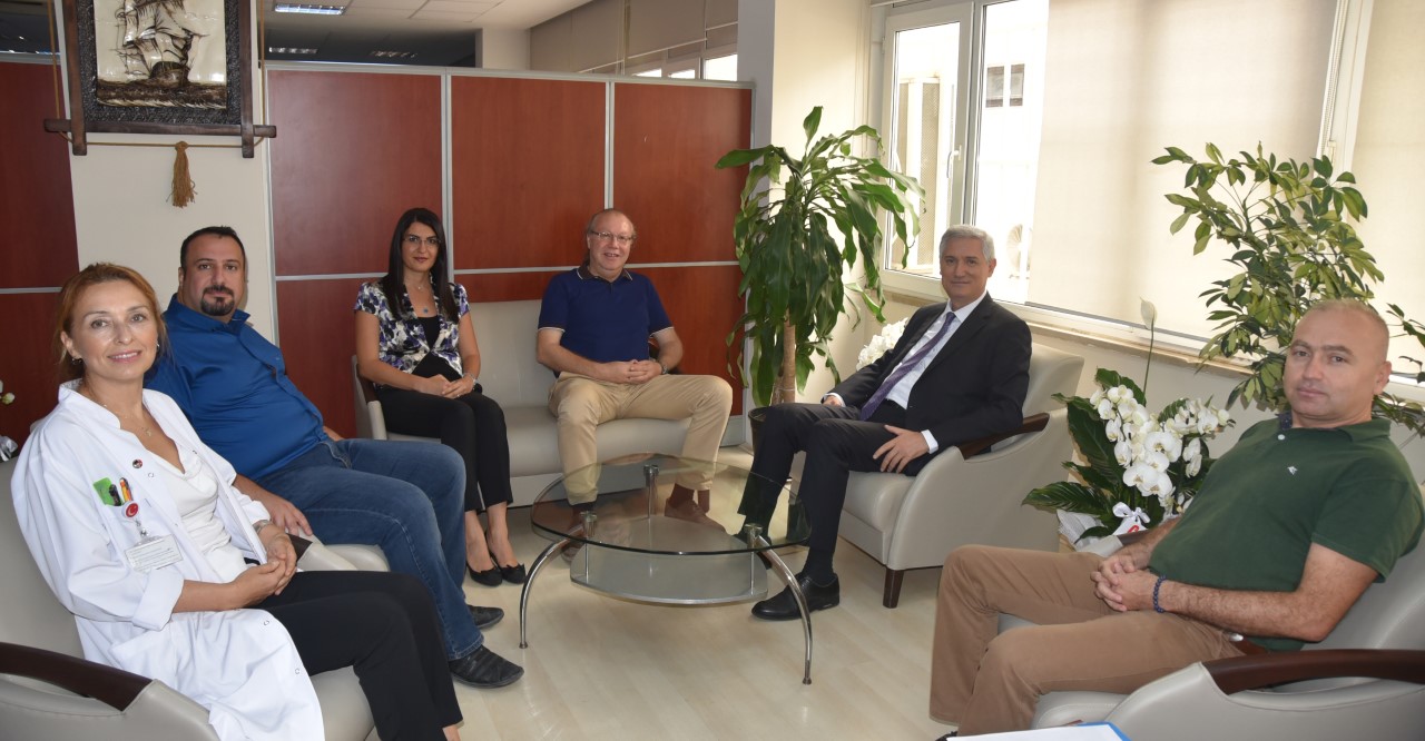 REKTÖR KİBAR’DAN BALCALI HASTANESİ YENİ YÖNETİMİNE ZİYARET