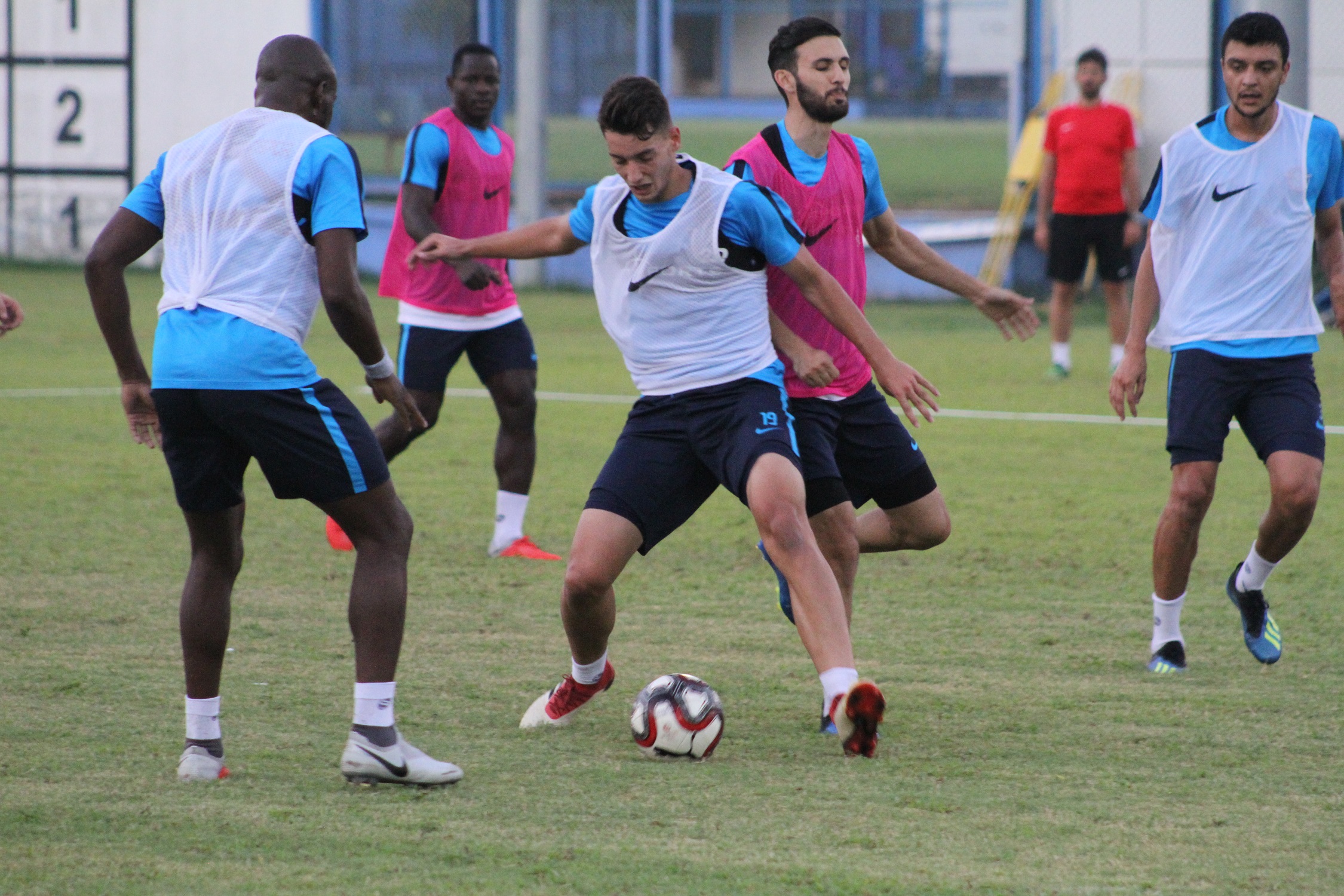 Şimşek galibiyete kilitlendi