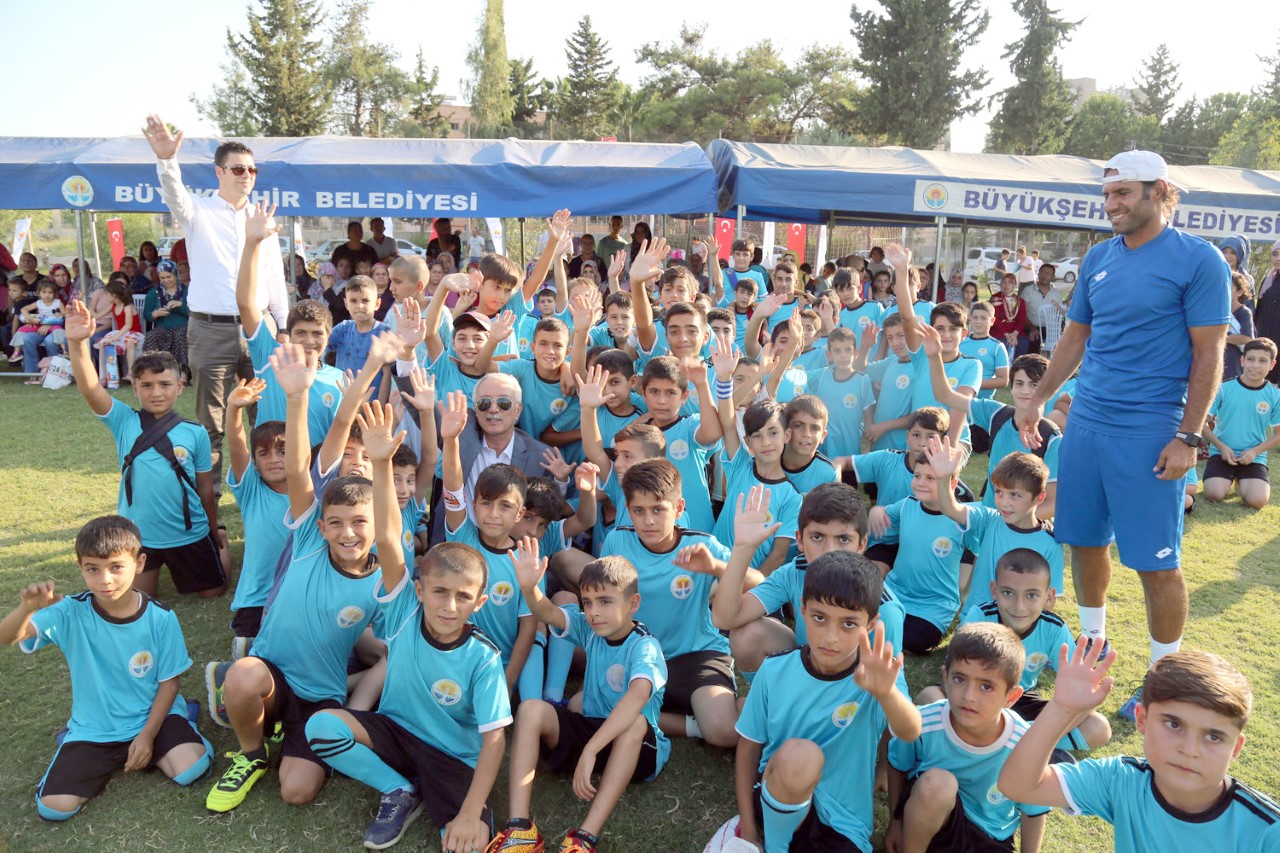 7 bin çocuğa ücretsiz futbol eğitimi