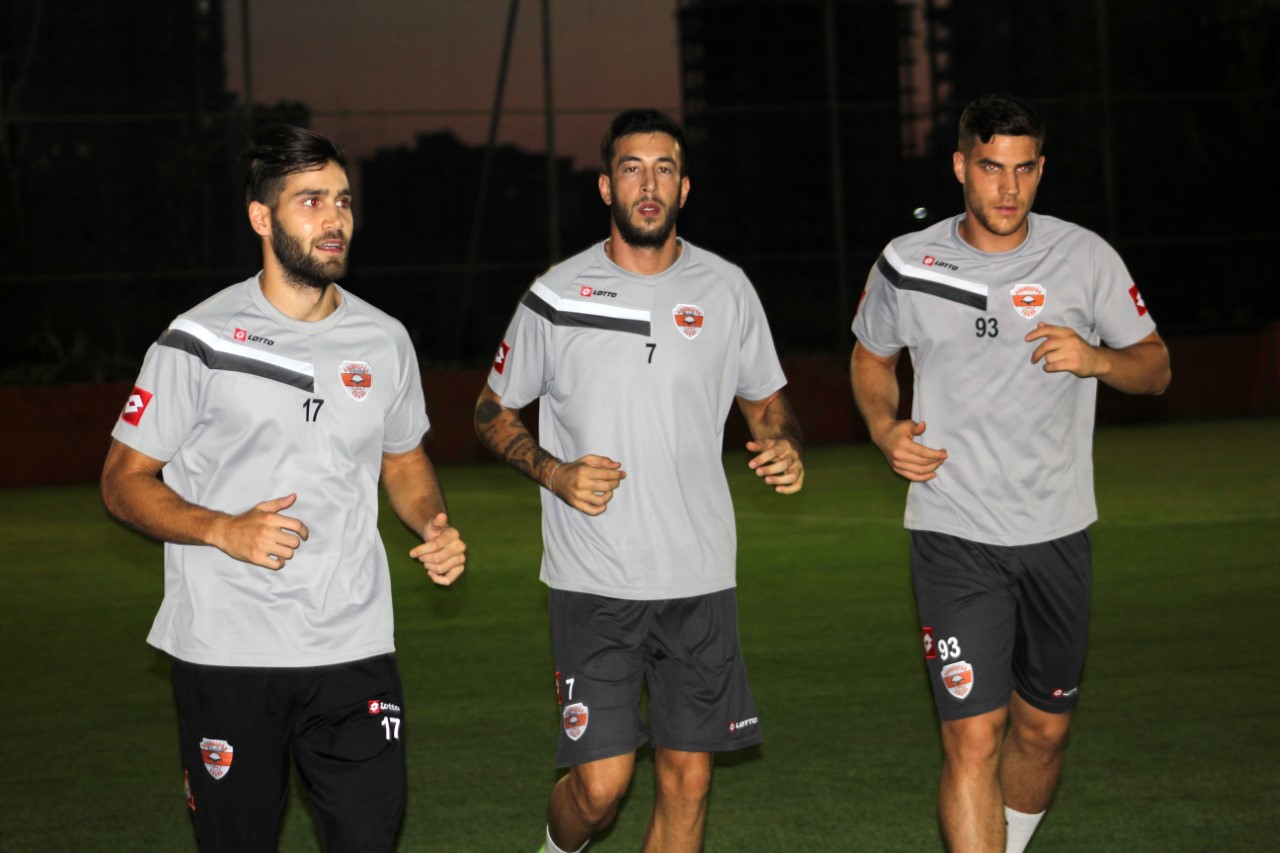 Kaplan beyaz sayfa açmak istiyor