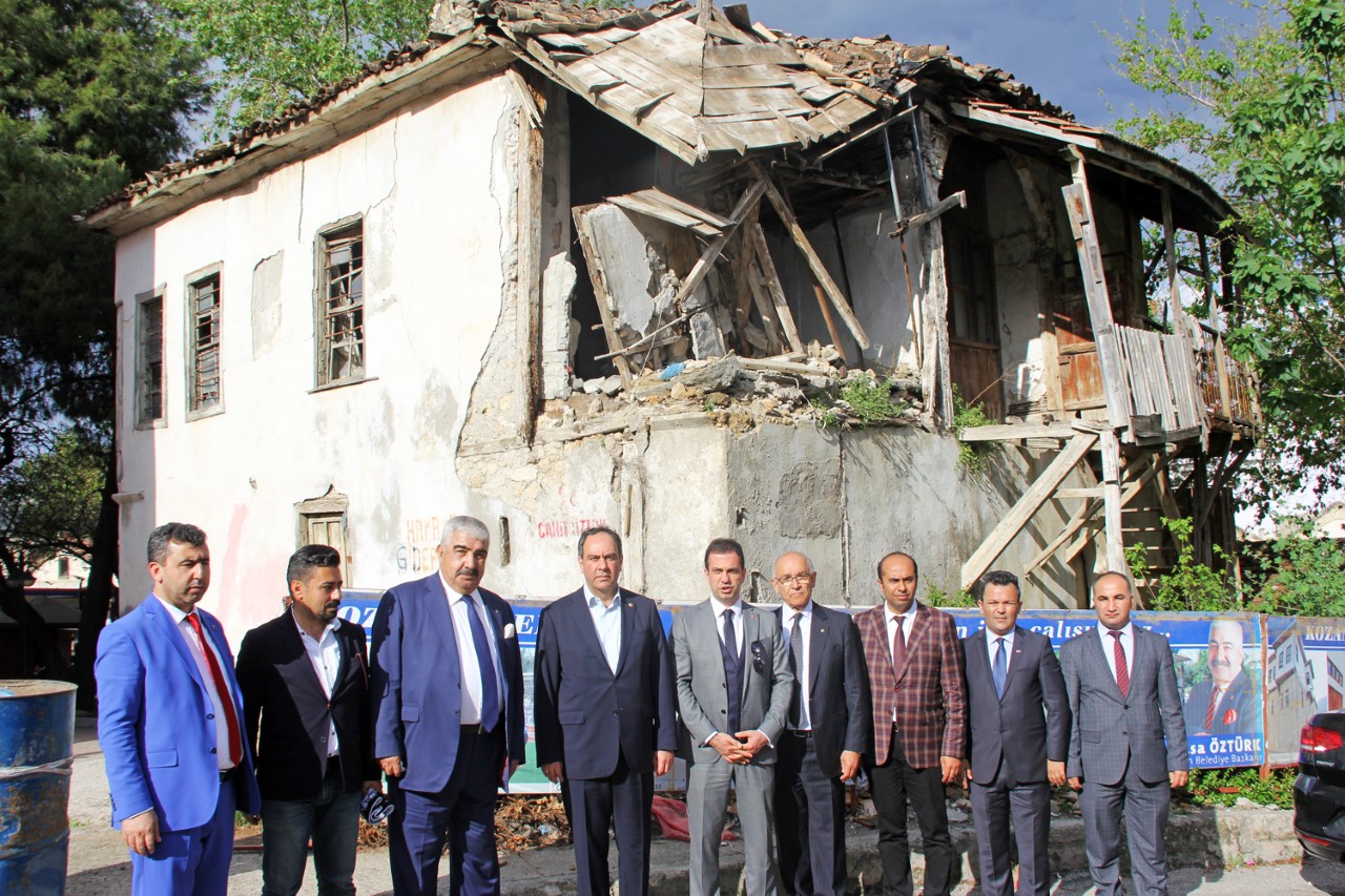 Çamurdan konağı restore ediliyor