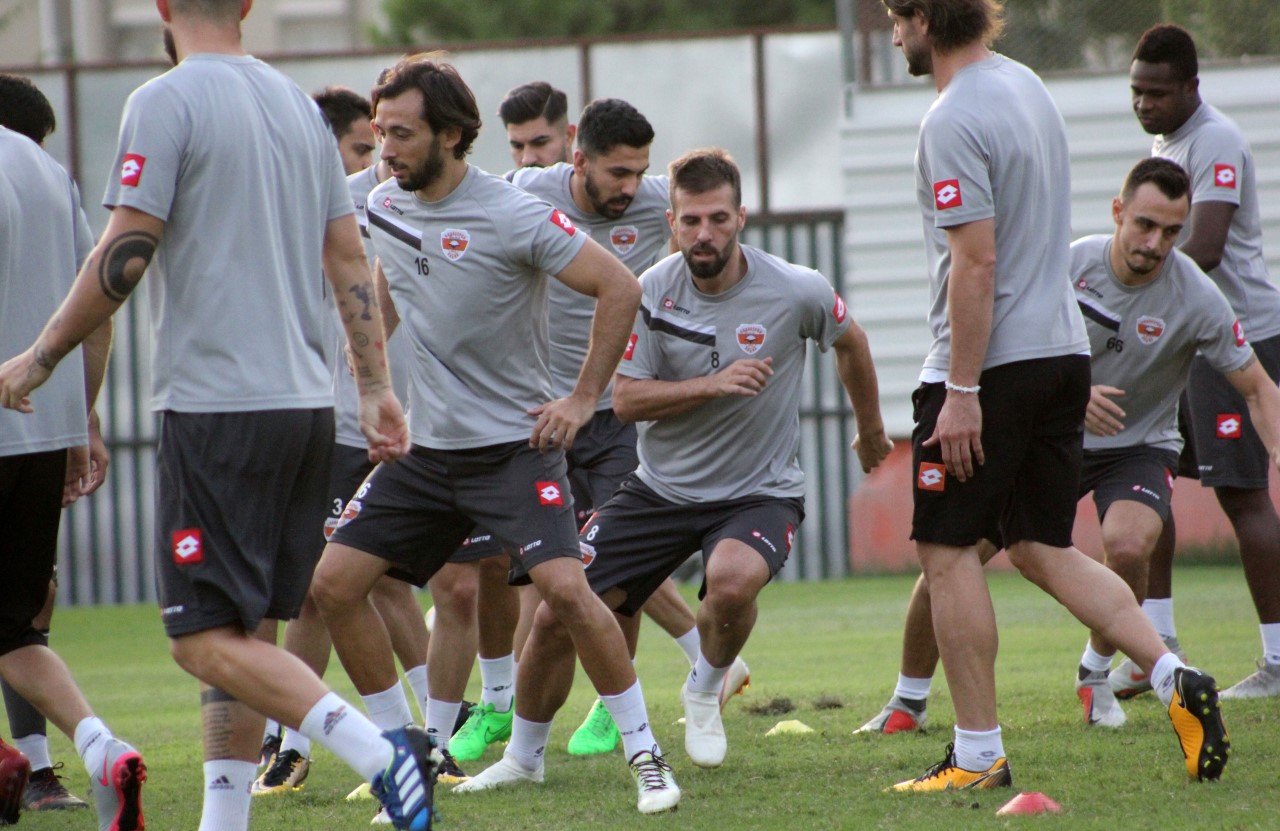 Kaplan galibiyete inanıyor