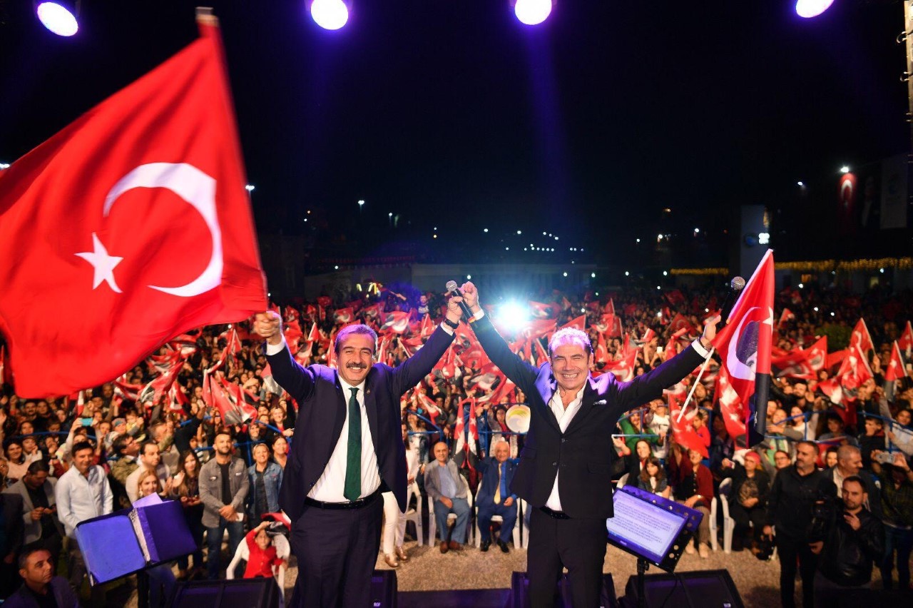 ÇUKUROVA’DA CUMHURİYET COŞKUSU