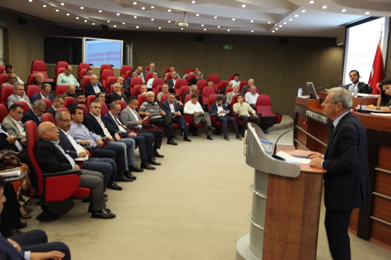 Menevşe,''İş alemi için gelecek sıkıntılı''