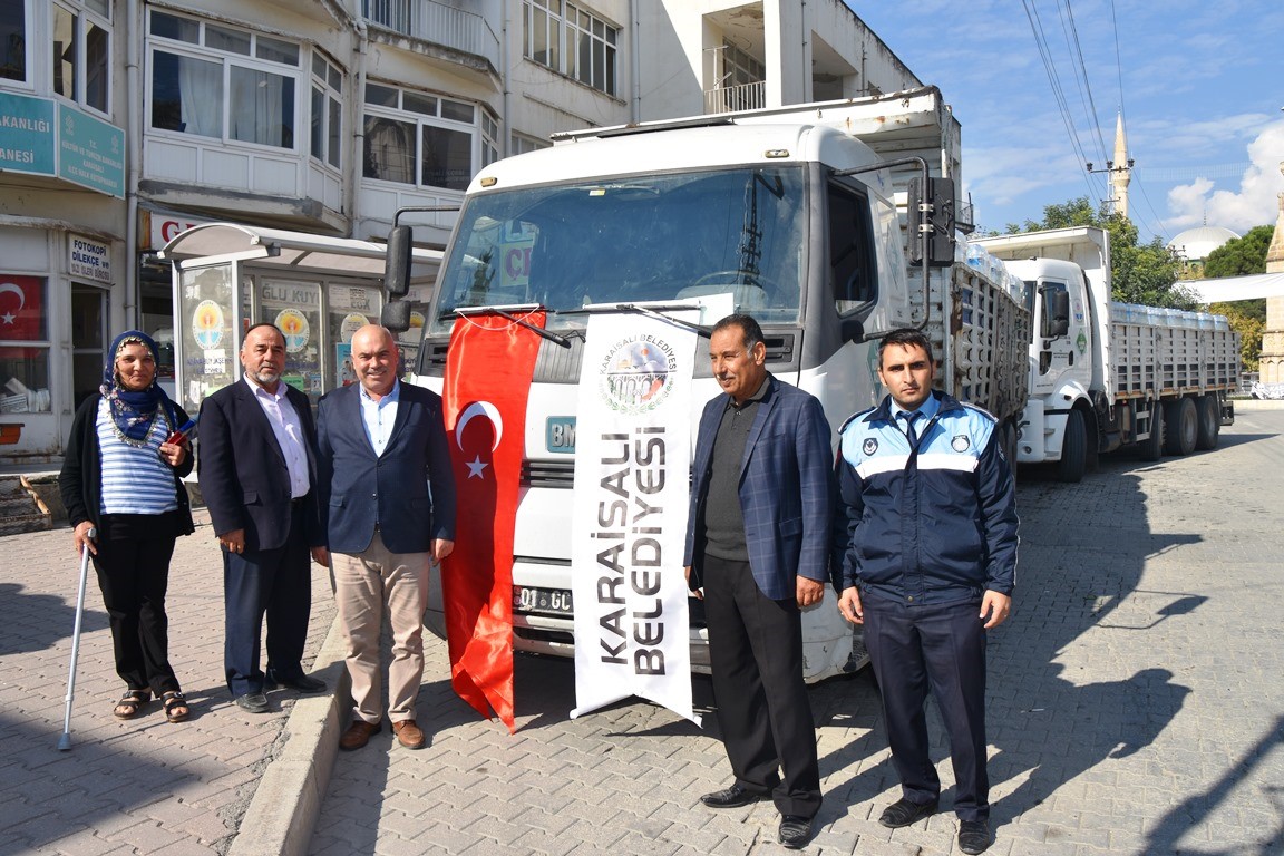 El Bab’a 2 Tır Su Yardımı