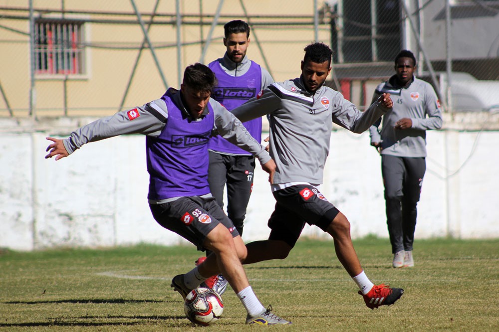 Adanaspor’da derbi hazırlıkları sürüyor