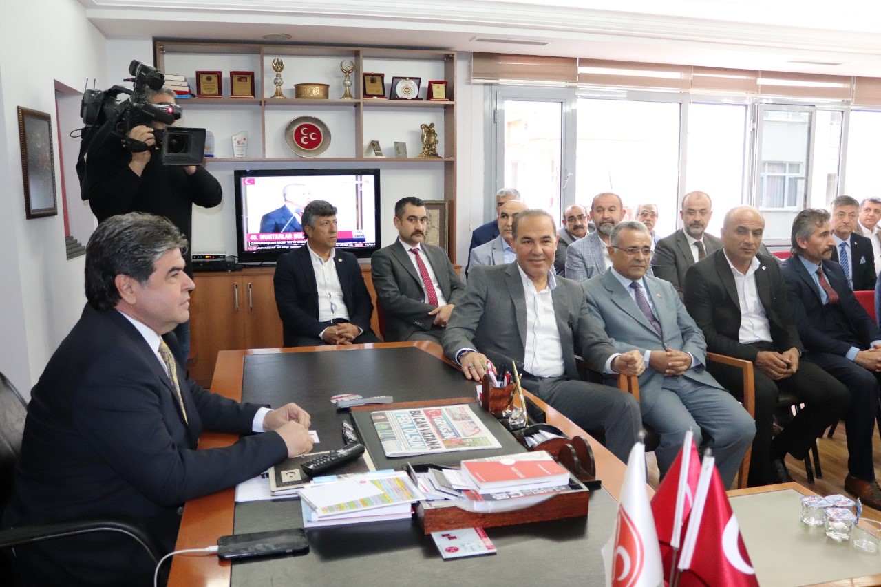 MHP Adana'da parola: Mutlak başarı!