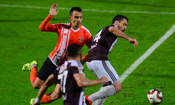 Adanaspor, komşuya takıldı
