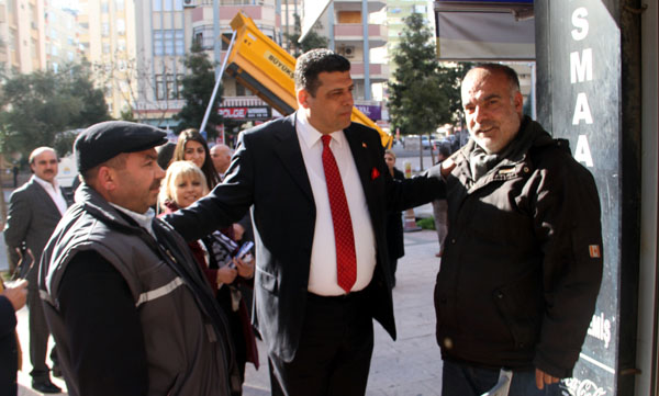 MHP Adayı Akbaş: ''Esnaf olmazsa olmazlarımızdandır''