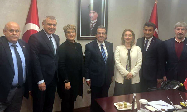 Kent konseyleri Adana'da toplandı