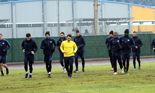 Şimşek, Başakşehir mesaisine başladı