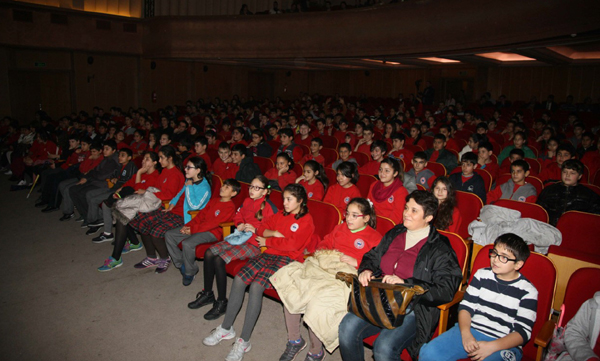 70 bin çocuk hayatlarında ilk kez tiyatro keyfi yaşadı