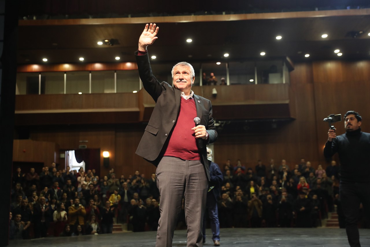 Karalar, personelinin yeni yılını kutladı