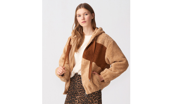 Kışın Sizi Sıcak Tutacak Bir Bayan Mont Modeline İhtiyacınız Olacak