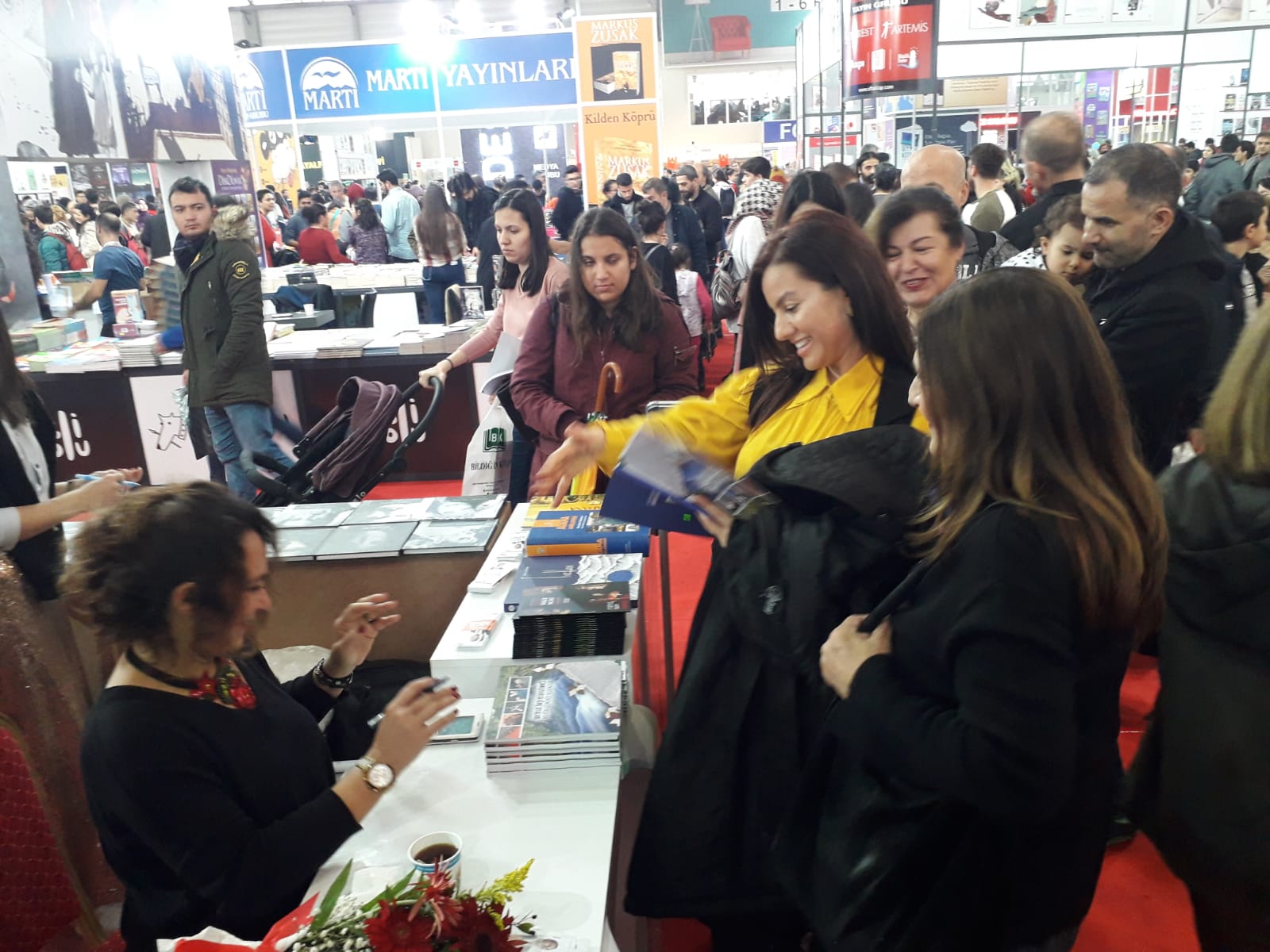 2. Çukurova Kitap Fuarı’nda imza günleri sürüyor