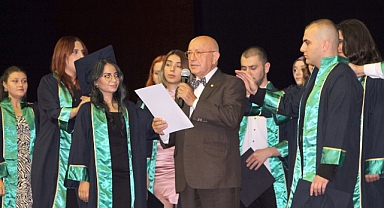 Ç.Ü Diş Hekimliği Fakültesi’nde mezuniyet heyecanı 