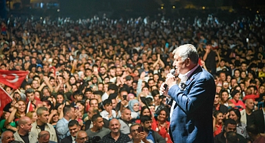 Cumhuriyet coşkusu Adana’da bir başka hissediliyor