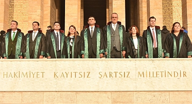 Adana Barosu Anıtkabir’de Atatürk’ün huzuruna çıktı