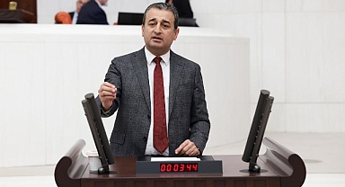 Bulut’tan poşet üzerinden eleştiri