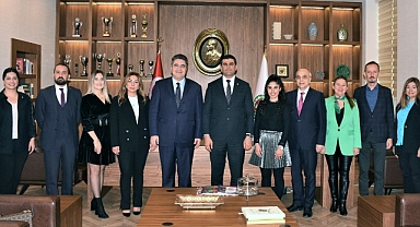 Eczacılardan Baroya ziyaret